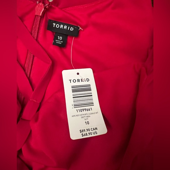 Torrrid Size 10  NWOT Red Chiffon Ruffled Cold Shoulder Skater Dress - Picture 7 of 8